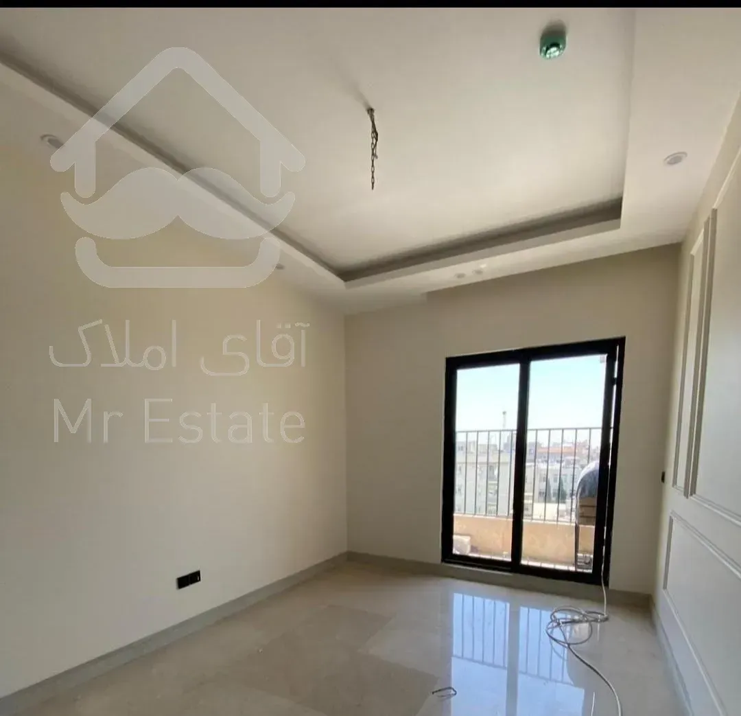 ۱۱۰متر کلیدنخورده / پنجره قدی /تکواحدی /سازه برند