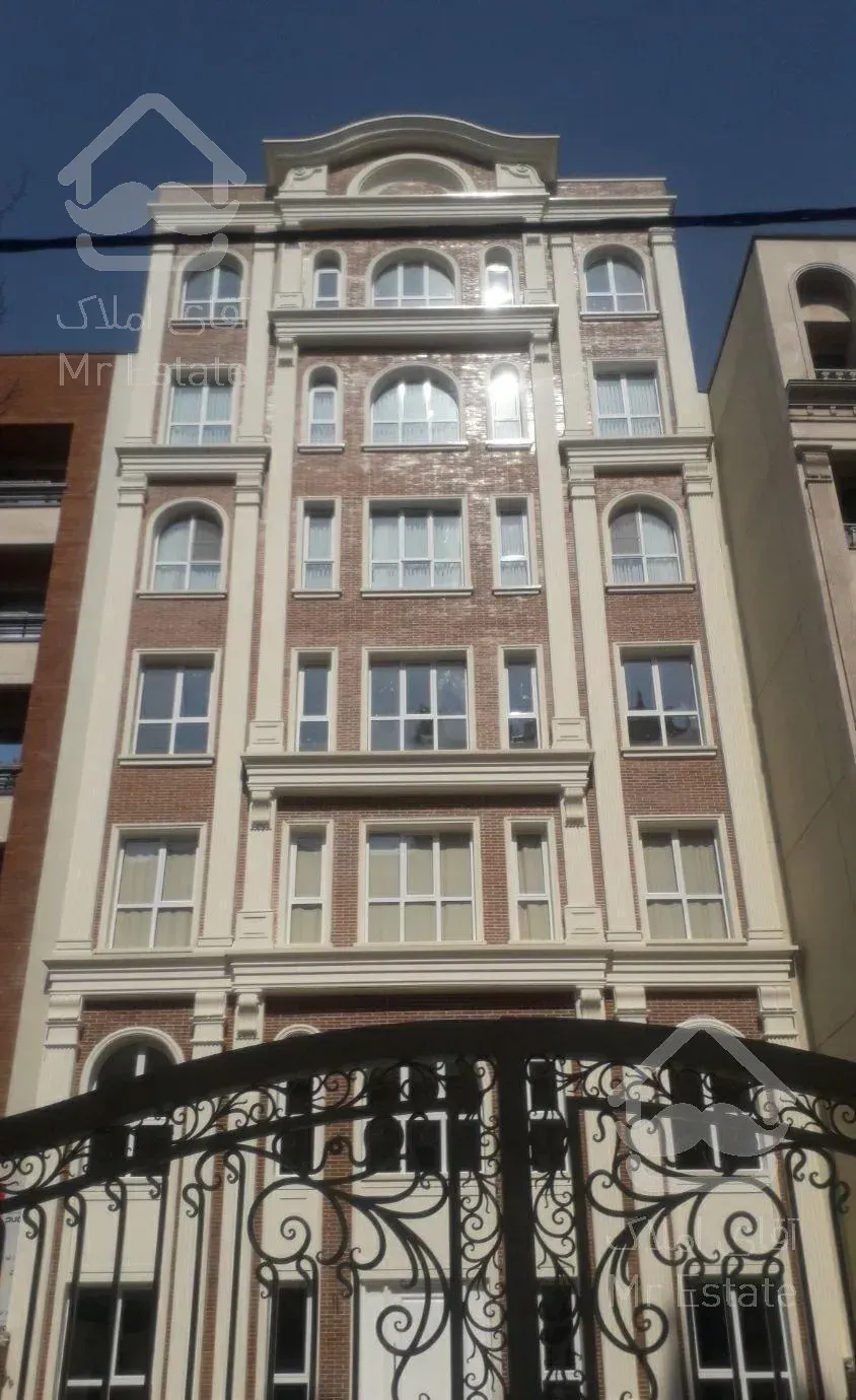 ۱۳۵ متر ۳ خواب،نوساز ،لابی،سالن اجتماعات، فول