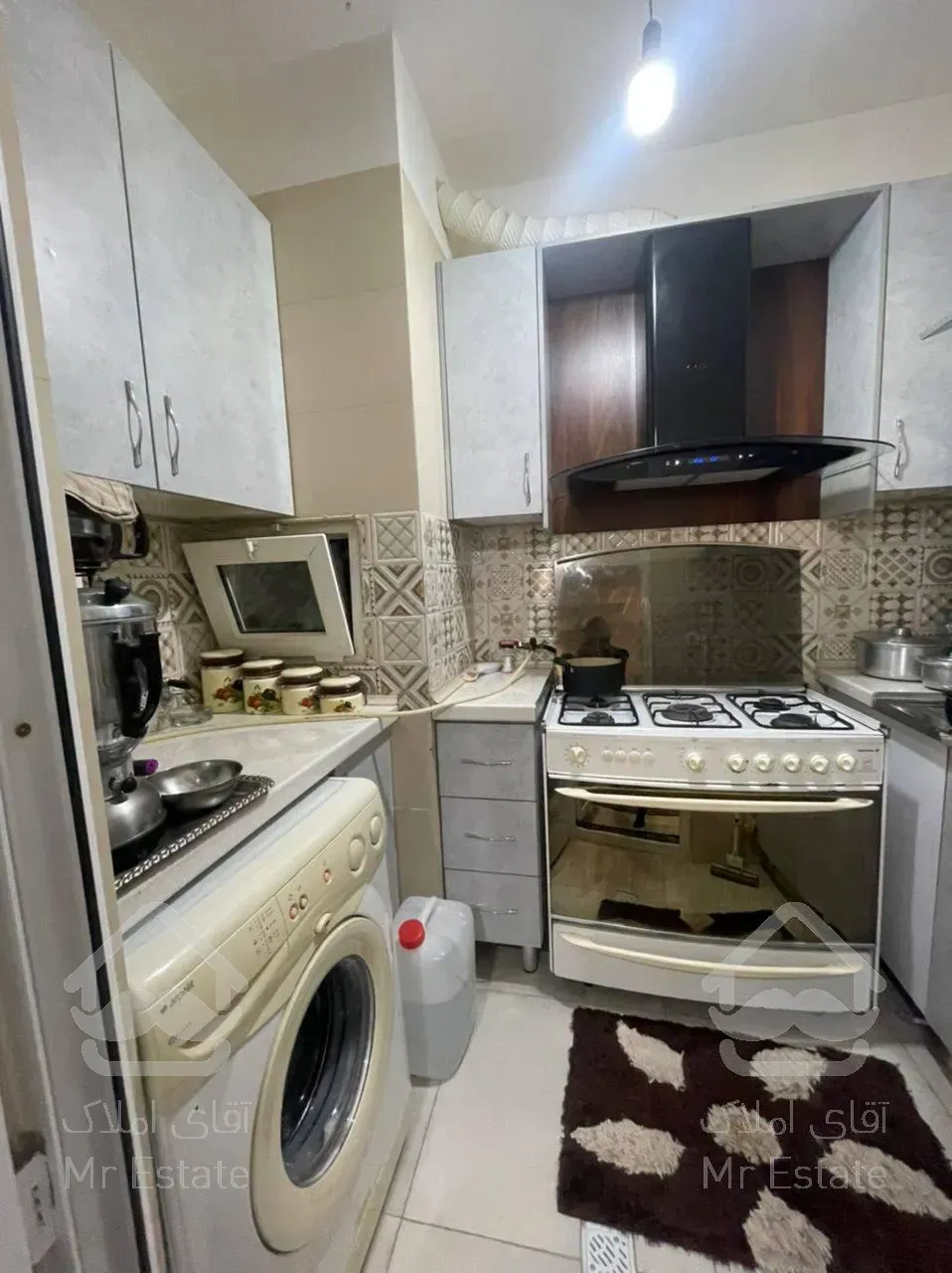 آپارتمان ۱۱۰متری نزدیک خیابان اصلی فروش بااین قیمت فقط تاقبل عید