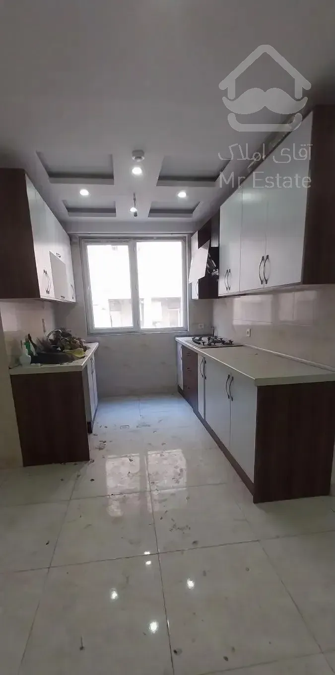 آپارتمان ۱۰۲متری/پارکینگدار