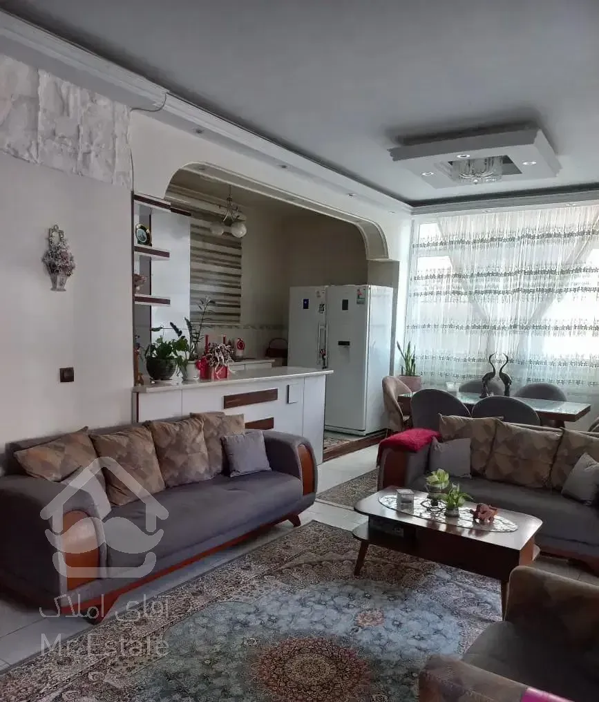 ۶۶متر پونک / رو به آفتاب / فول  امکانات