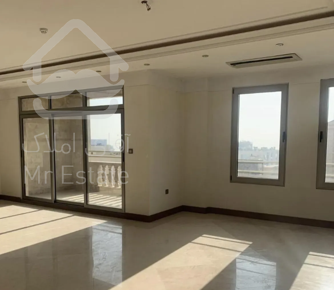 ۱۸۰ متر/ غرق نور/اعیان نشین