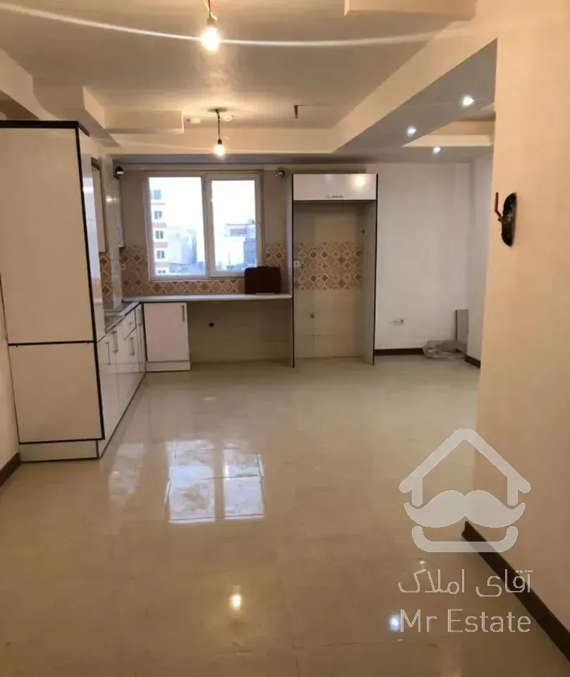 ۶۵متر/دوخوابه /فول امکانات/آزادی اوستا