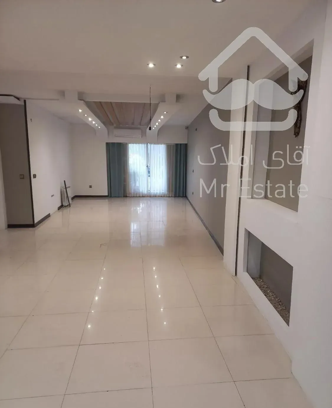 تجاری۳۵۰متری/تاپ لوکیشن/کافه مزون شغل پرتردد/پرنس