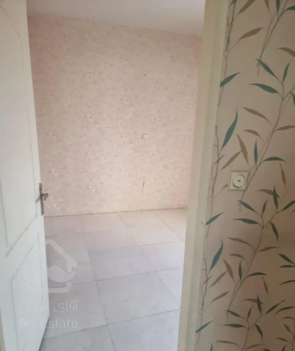 رهن آپارتمان ۸۰ متری ۲ خوابه طبقه ۱ در ده‌ونک