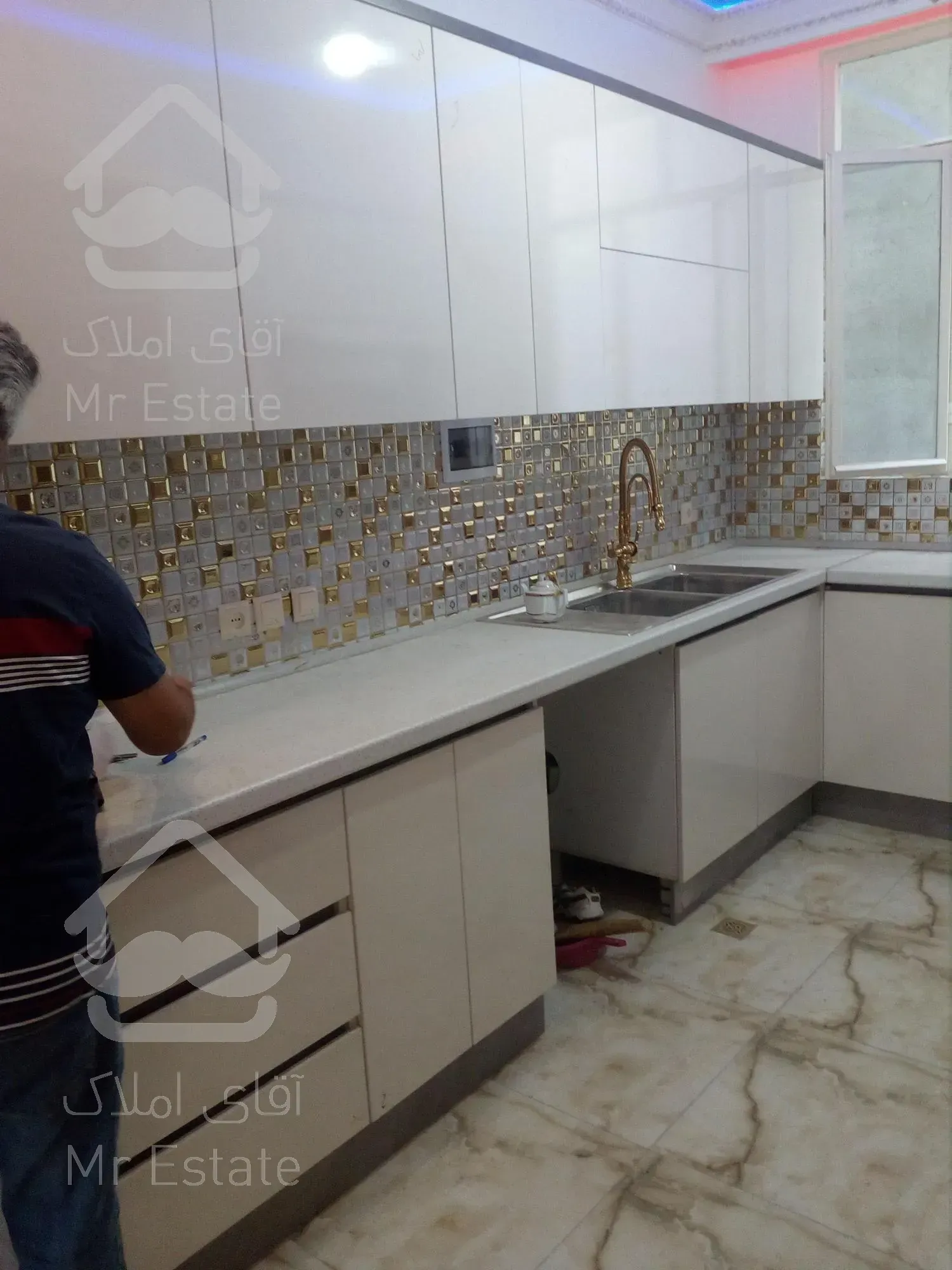 62متر1خواب بازسازی شده پارکینگدار