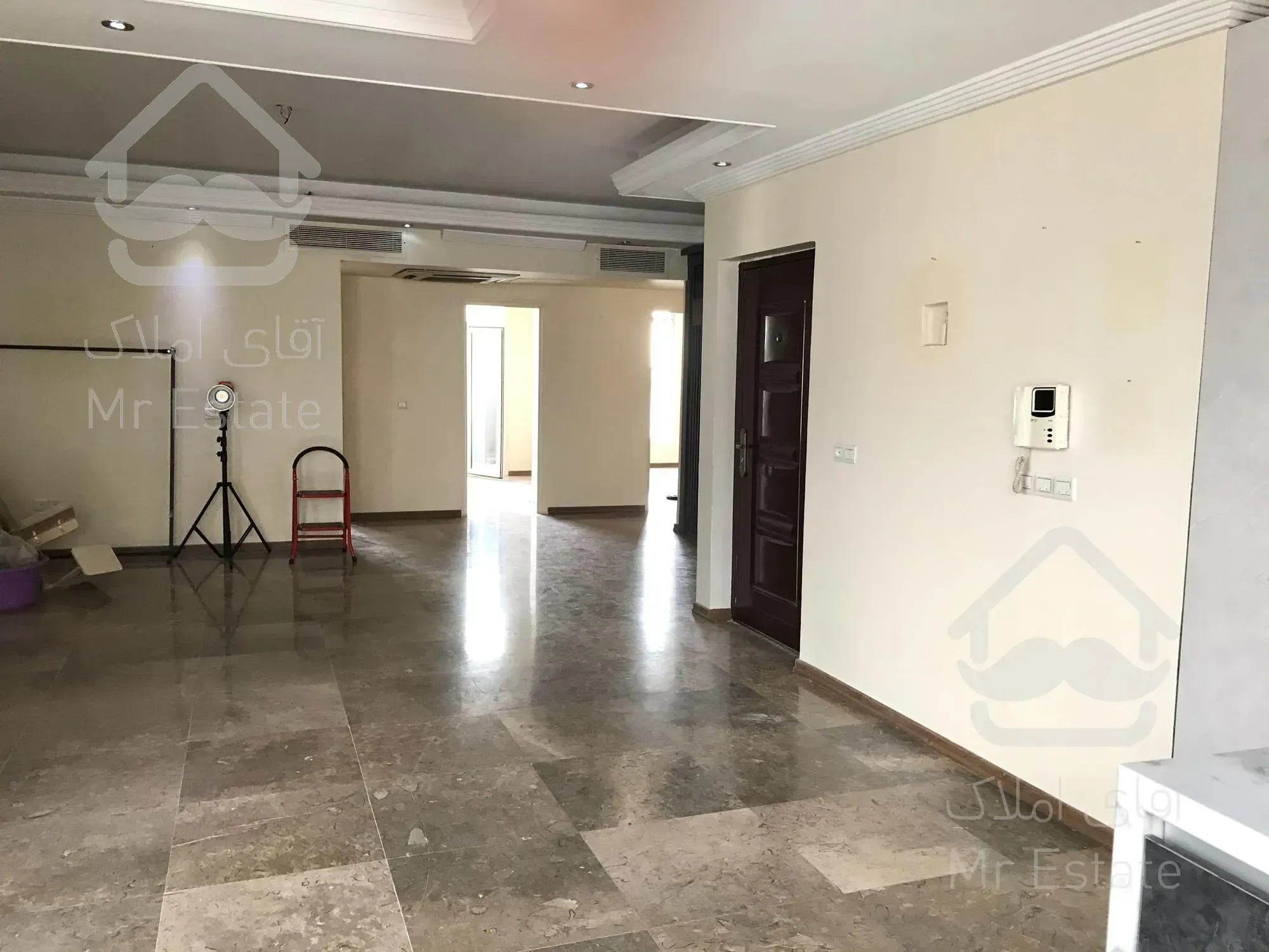 اجاره آپارتمان ۱۳۵ متر سه خواب در سعادت آباد