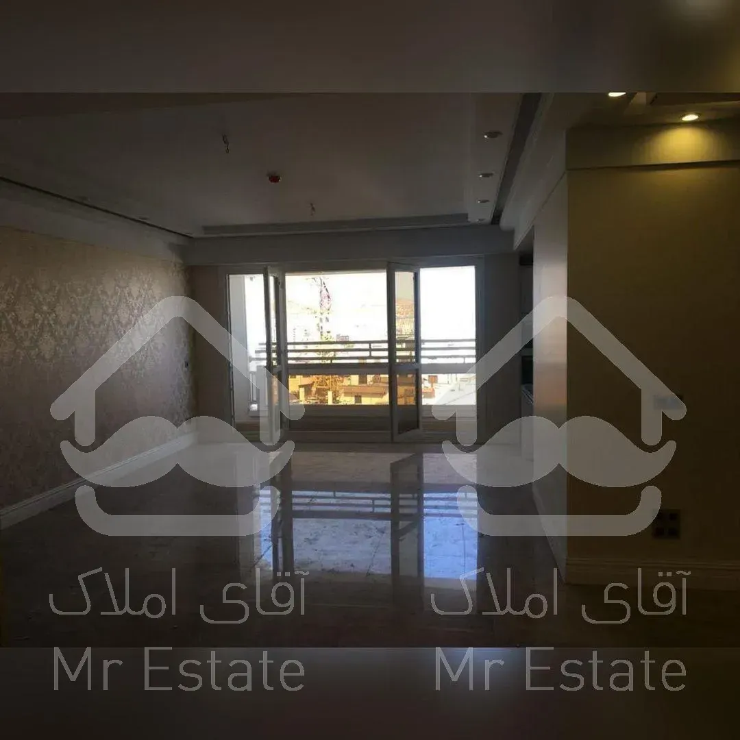 آجودانبه برج باغ برند 190متر ۳خواب ۳ پارکینگ سندی