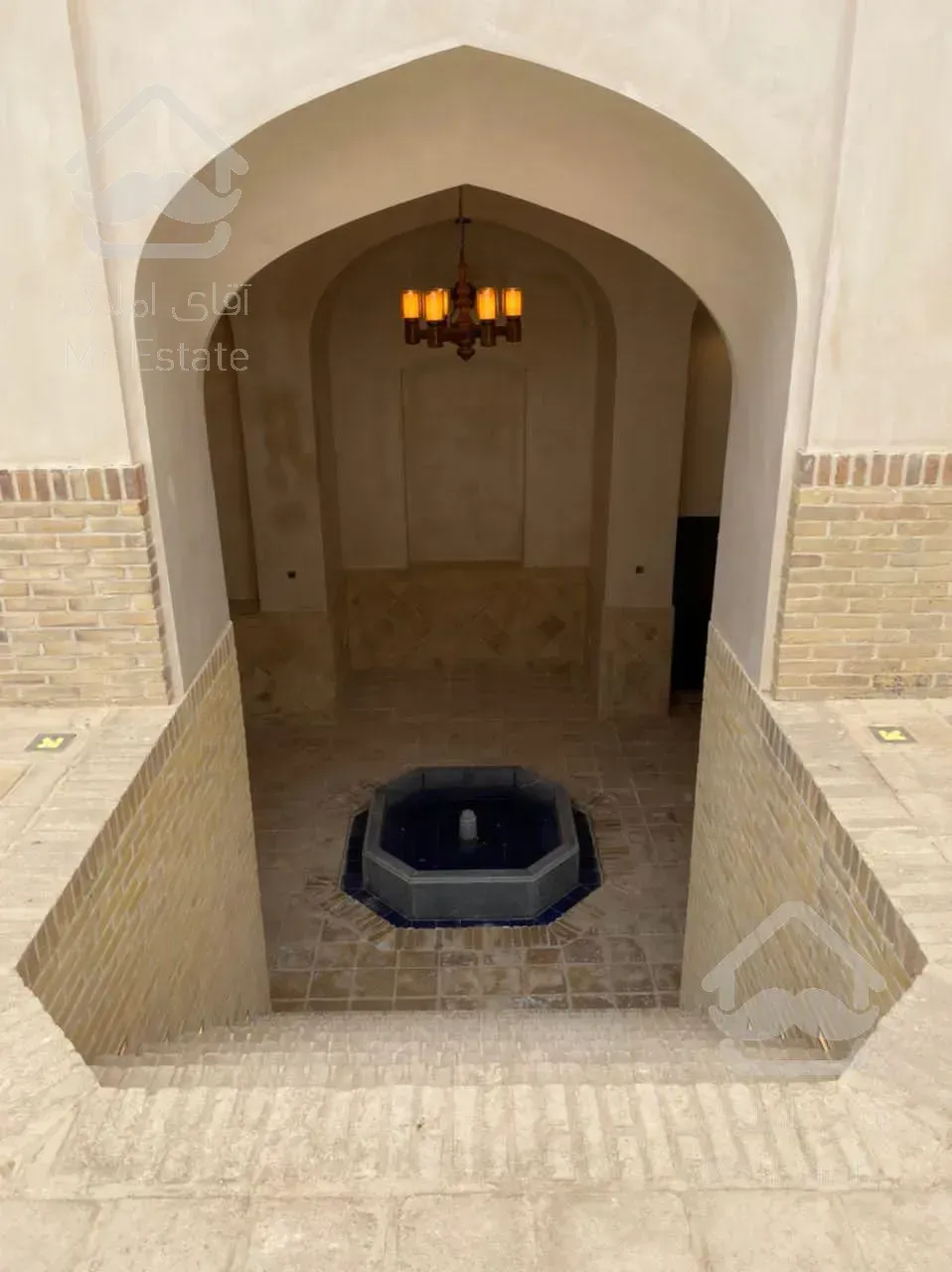 خانه تاریخی بازسازی شده