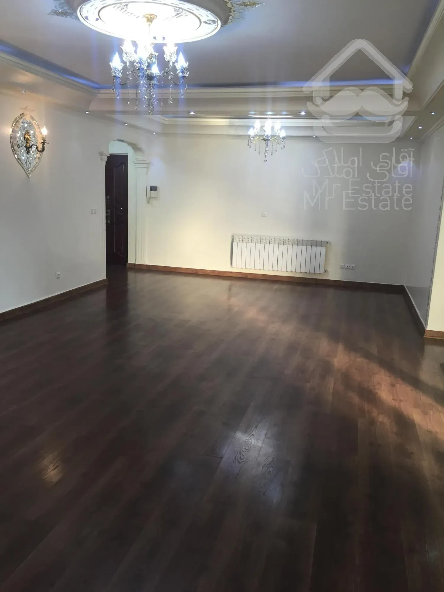 ۱۳۰ متری سه خواب/دریاچه چیتگر/آبشار تهران