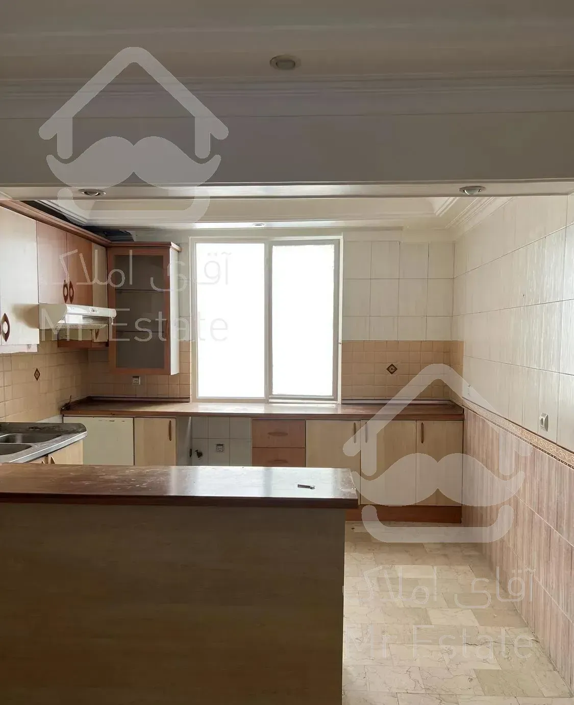 آپارتمان نقاشی شده فول امکانات