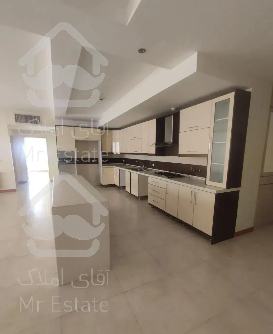 ۱۶۴ متر سه خواب/ مستر/ فول در دریاچه