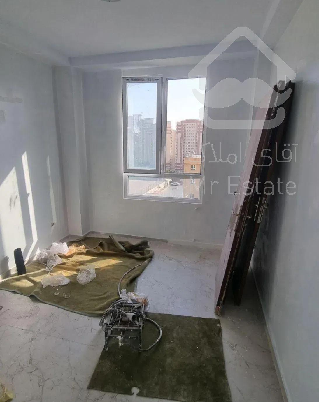 آپارتمان ۸۶ متری ویو دریاچه شهرک شهید باقری