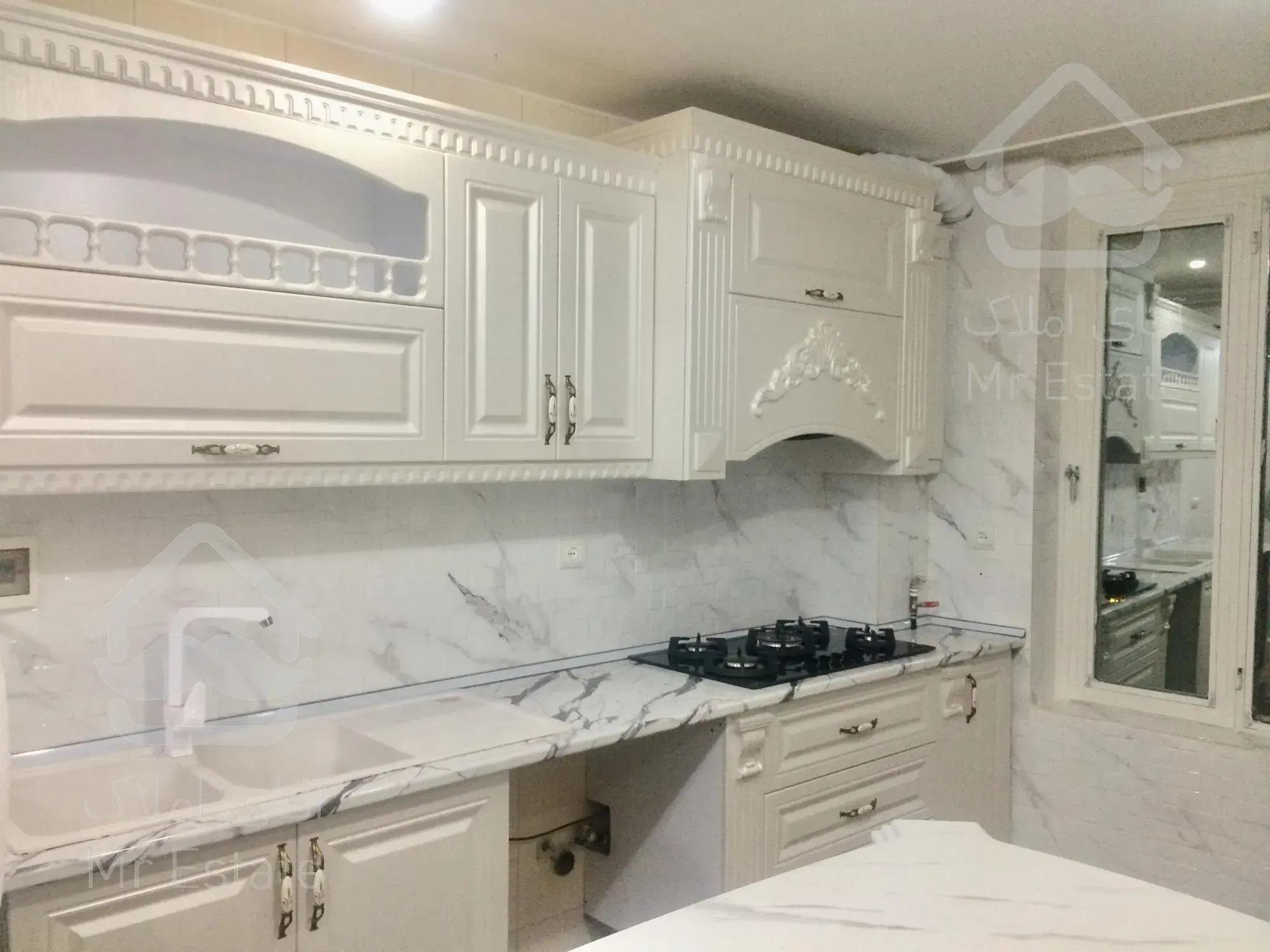 ۹۰ متر آپارتمان مسکونی واقع در اباذر گلدشت