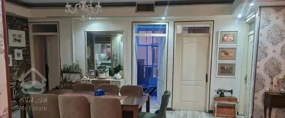 201مترمربع ،4خوابه، غرق درنور،بالکن سراسری