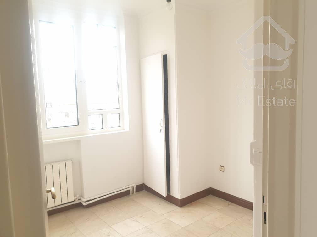 ۷۰متر سالن پرده خور ۸ واحدی طبقه اول در فردوس