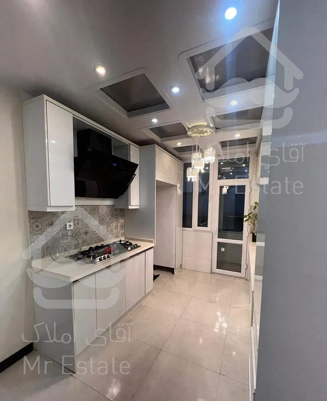 آپارتمان۶۶ متری تاجری