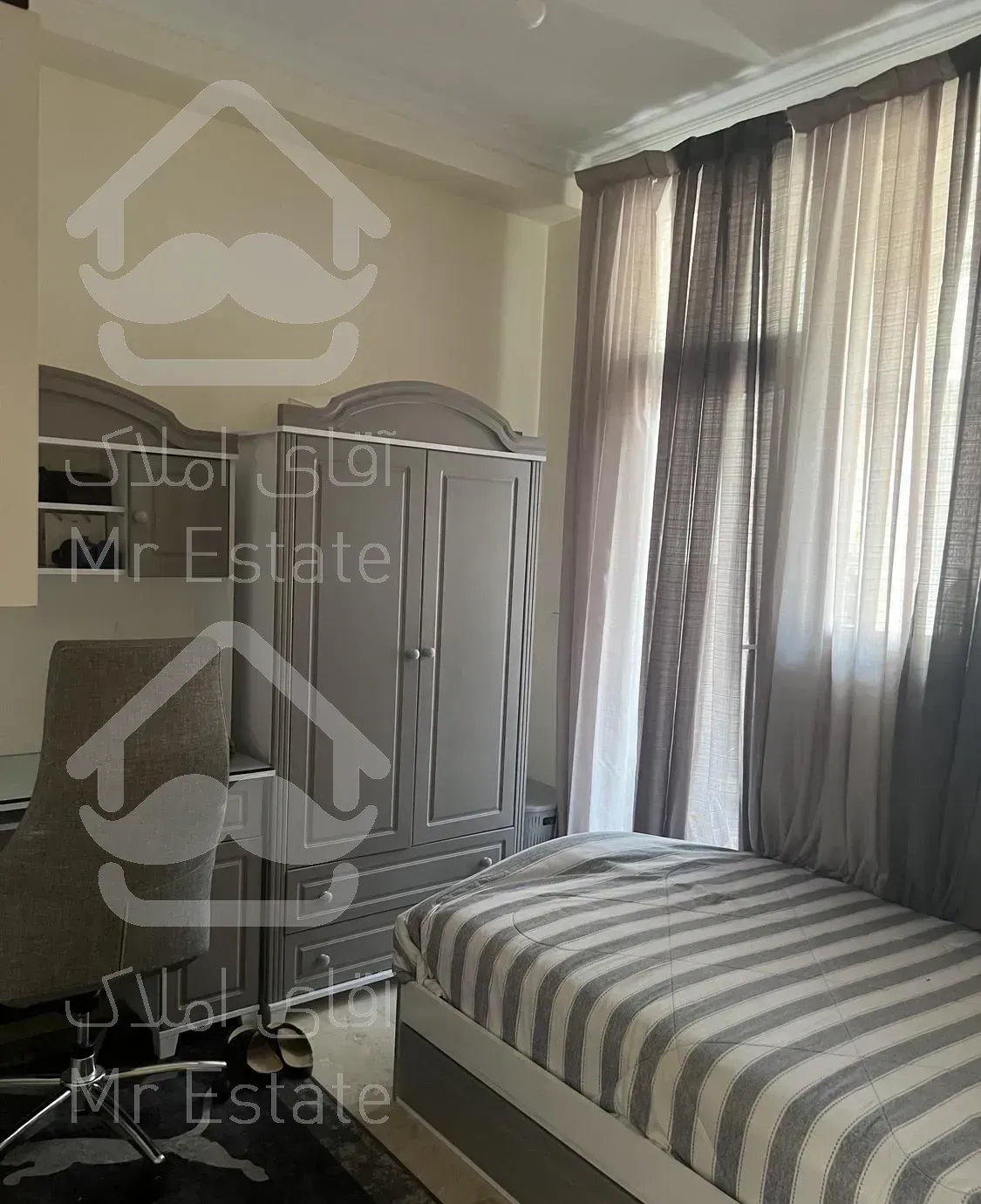 ۹۰ متر / تکواحدی / مشرف به پارک تهران ویلا