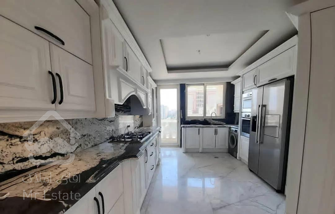 ۳۰۰متر/ نوساز کلید نخورده /ولنجک