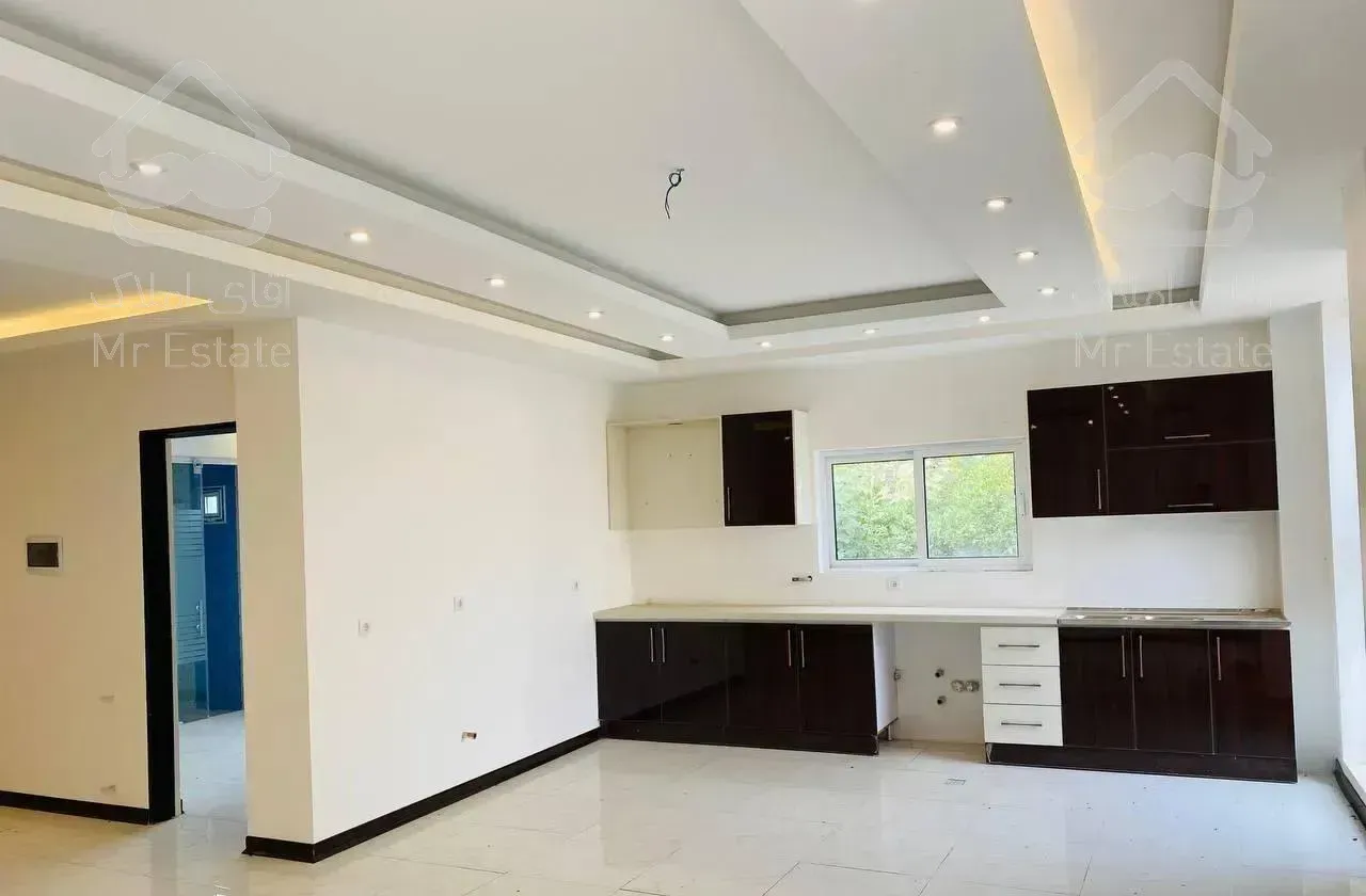 تریبلکس باغی/نزدیک جاده اصلی