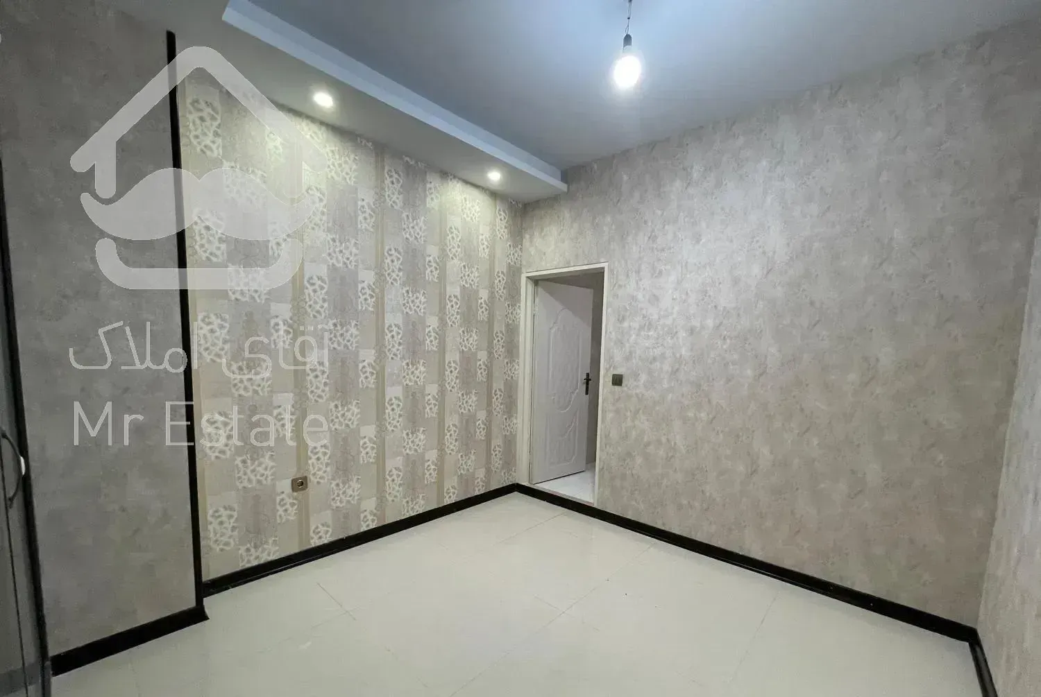 آپارتمان / ۱۴۳ متری / سه خواب / فاز یک مهرشهر