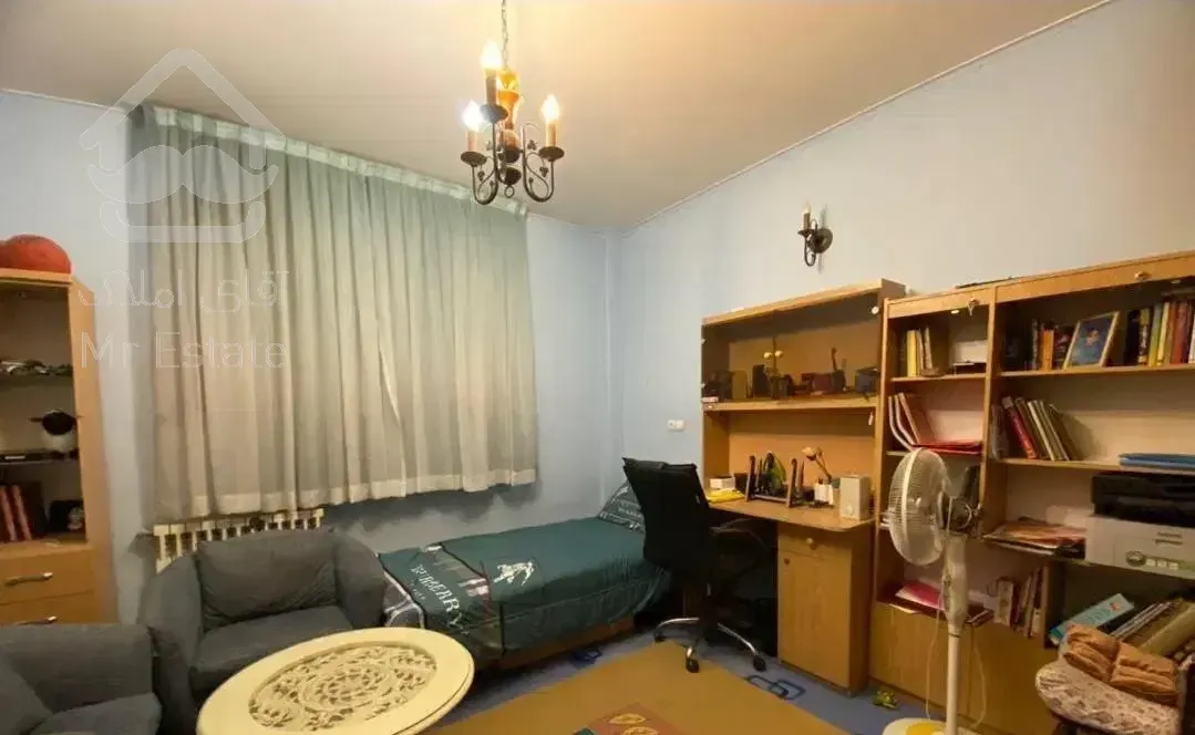 ۱۵۳ متر پست