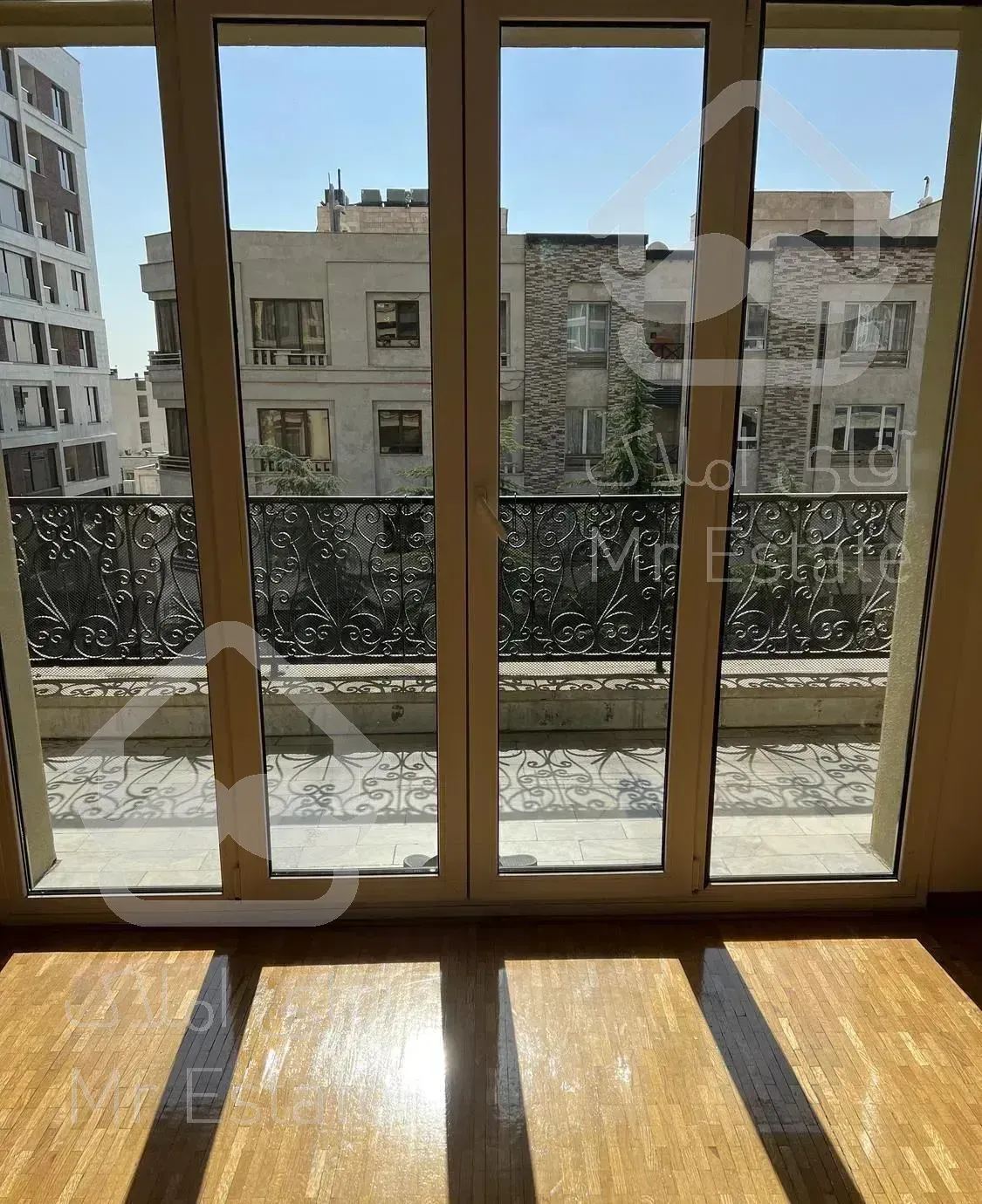 ۲۰۰ متر اپارتمان در منظریه جهانتاب