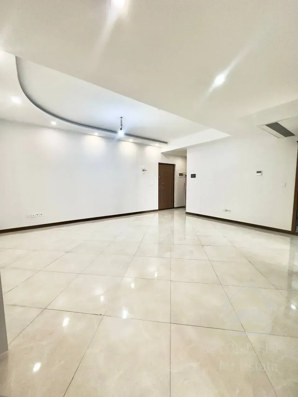 ۷۰متر۲خواب فول نور مستقیم