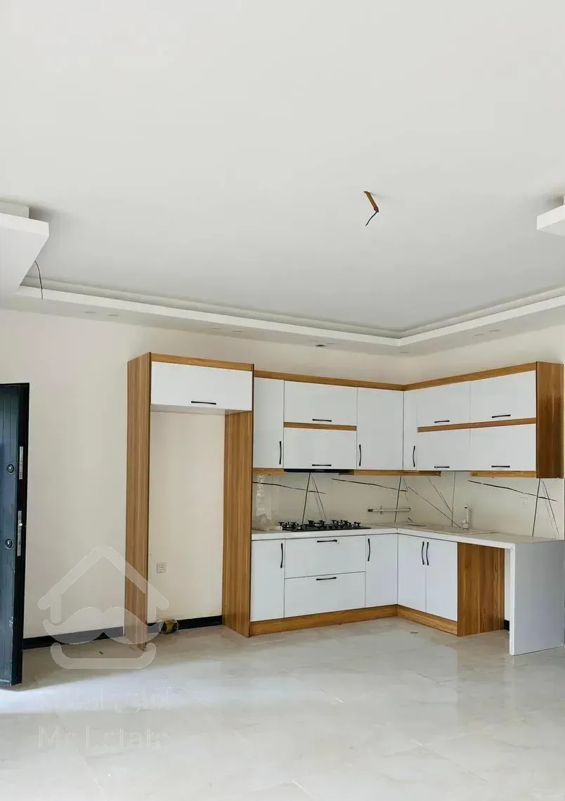 ۵۰ متر / پارکینگ دار/  گل منطقه  / ارومیه