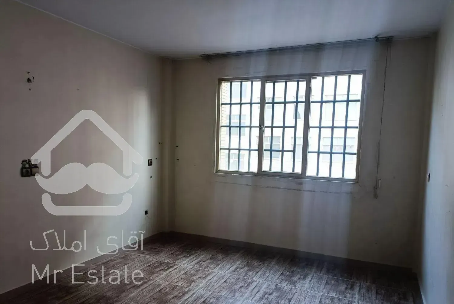 ۲۰۰متر.چهار خواب.خ سربداران