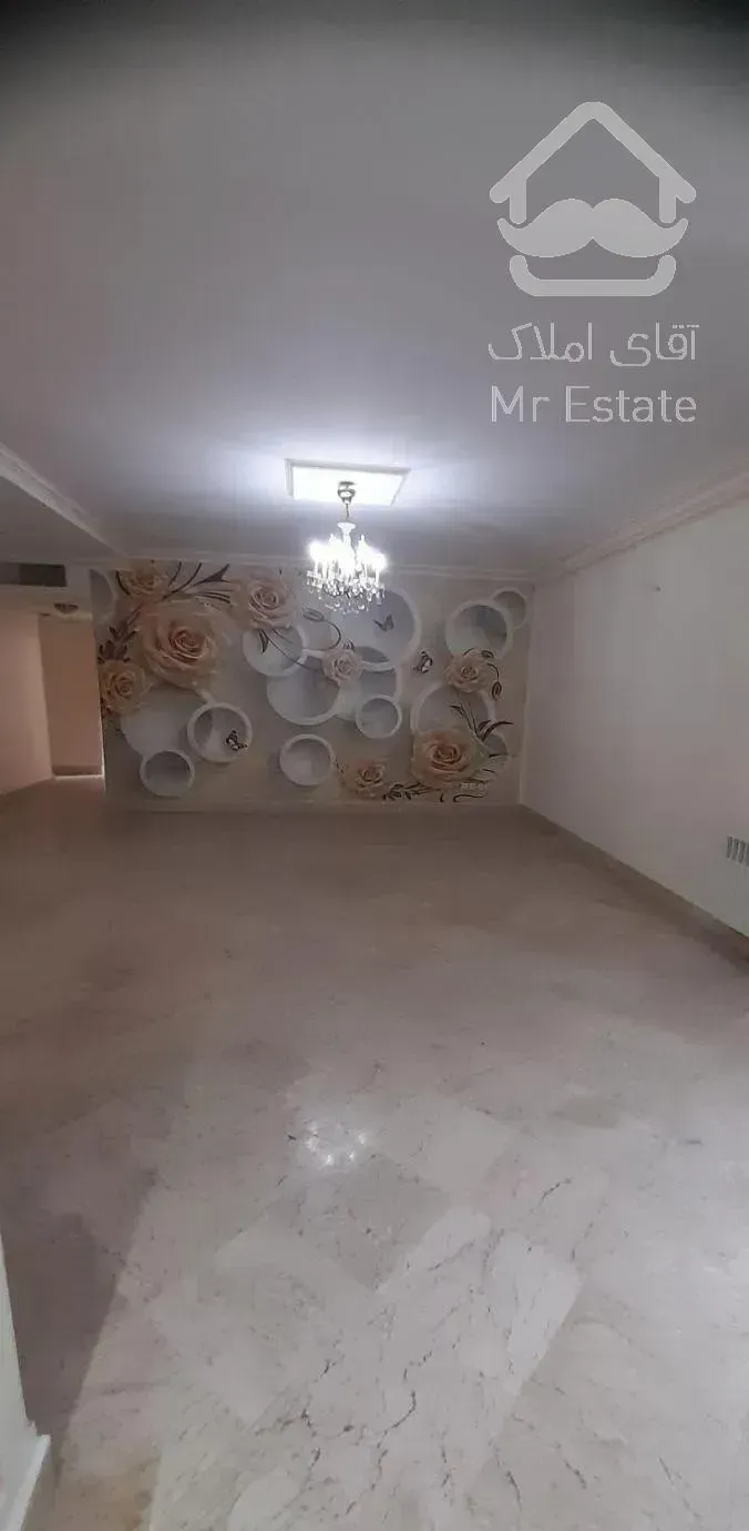 ۱۳۵متر (خوش نقشه) (ونک)