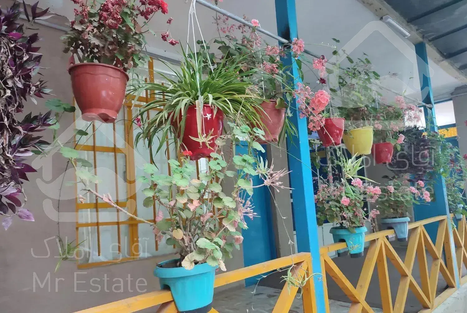 اقامتگاه حاج احمد روستا جعفراباد نبش عدالت شش