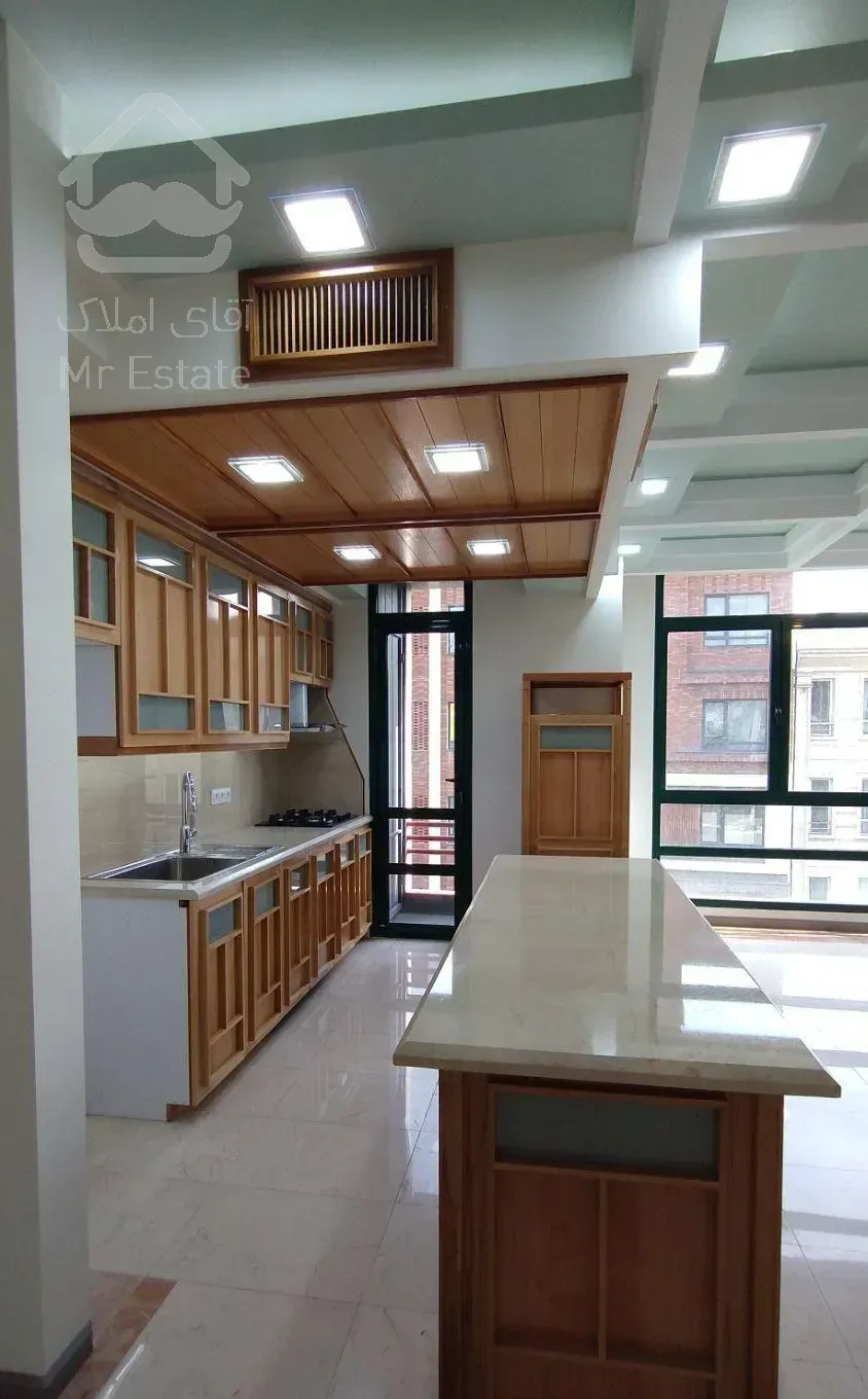 نیاوران. ۱۲۰ متر ۲ خوابه زیر قیمت