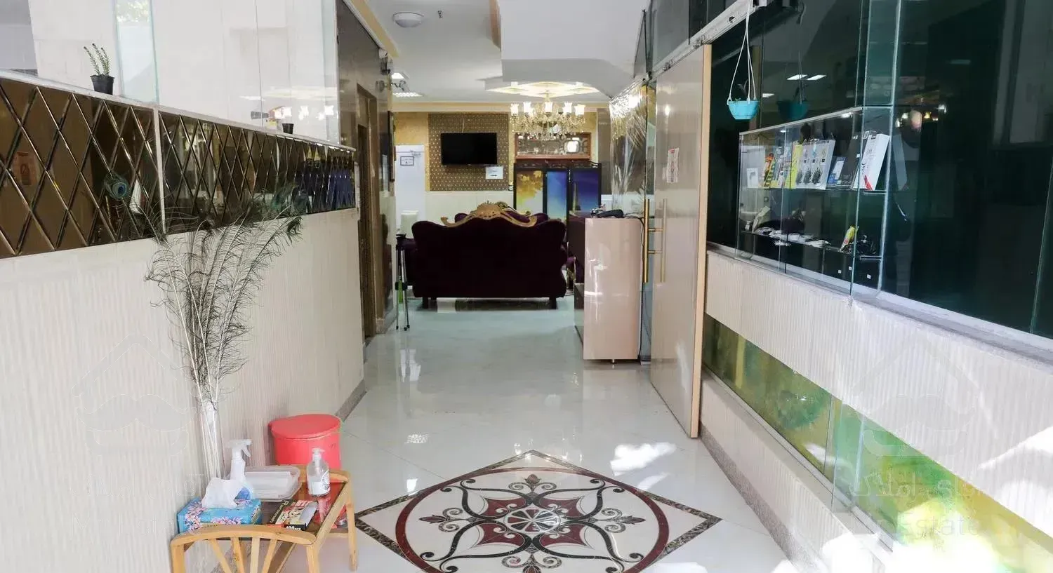 مجتمع اقامتگاهی نیکداد - سه تخته