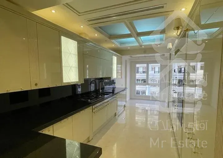 190متر سعادت آباد بالای میدان کاج