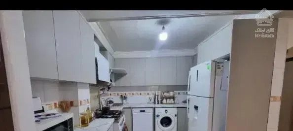 فروش واحد۱۰۰متری امکانات فول در ولیعصر