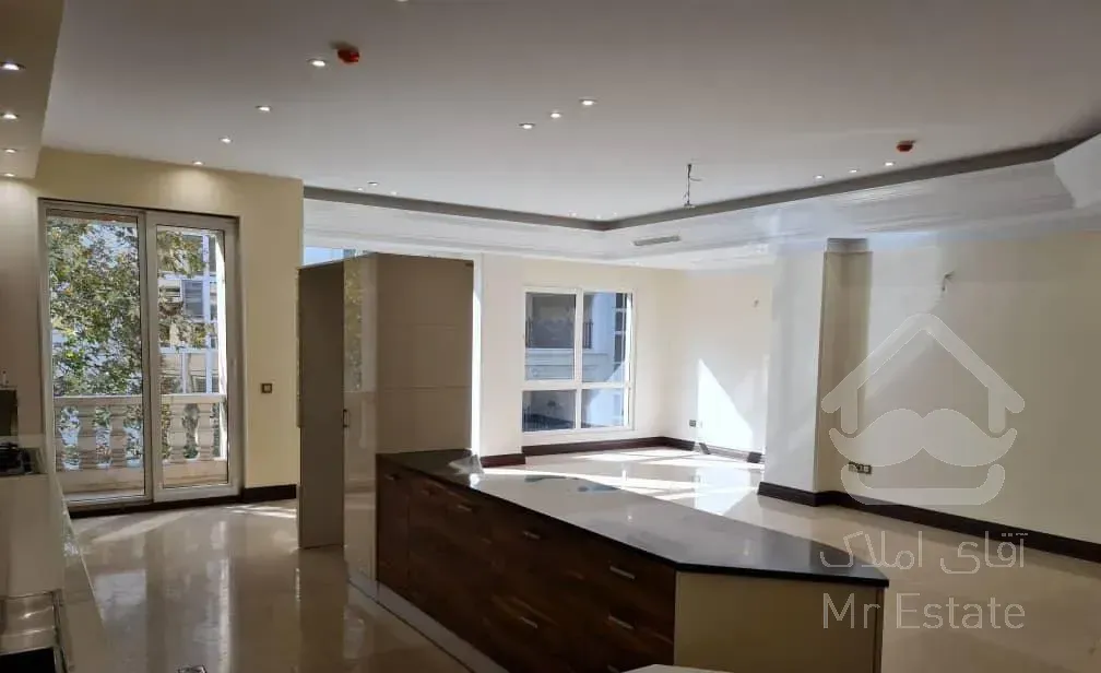 آپارتمان نیاوران ۱۷۰ متر ۳ خواب