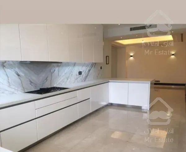 ۱۸۰متر کلیدنخورده ۲ پارکینگ