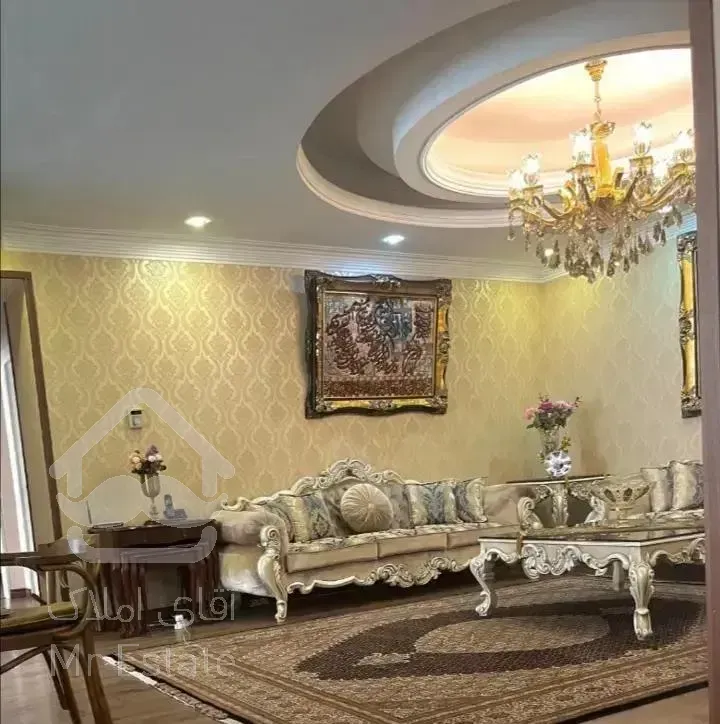 ۱۲۸ متری  /  ۲ خواب  /  نورگیر  / مدارک کامل