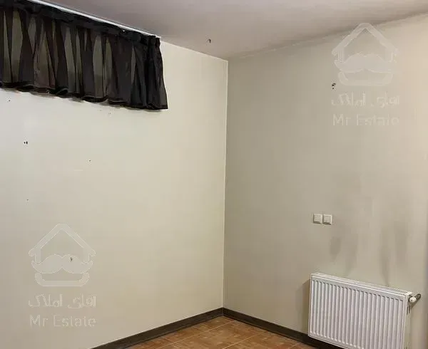 110 متر / 2 خواب / خ میر / حیاط اختصاصی