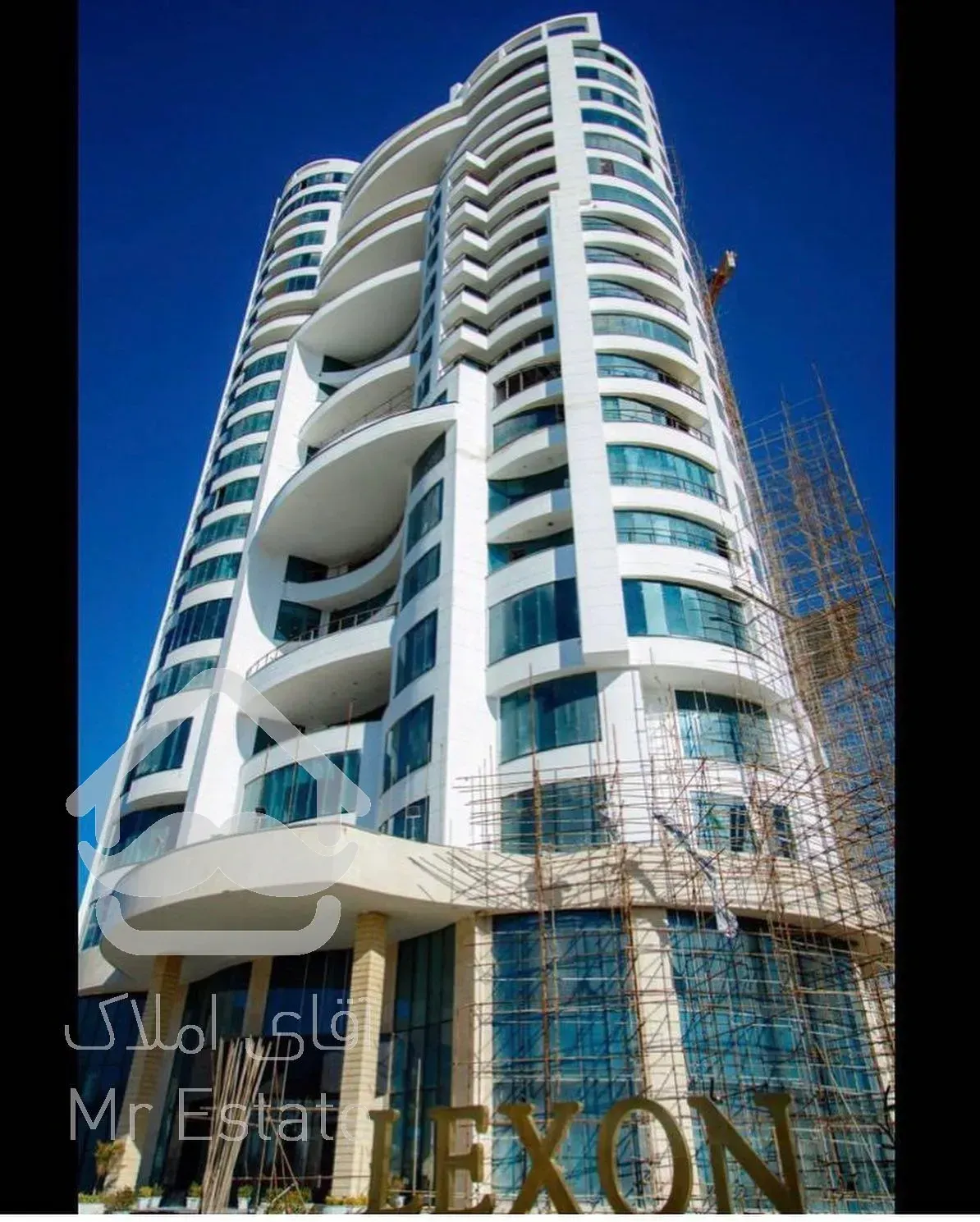 ۱۵۸ متر اداری برج لکسون بام لند ویو ابدی دریاچه