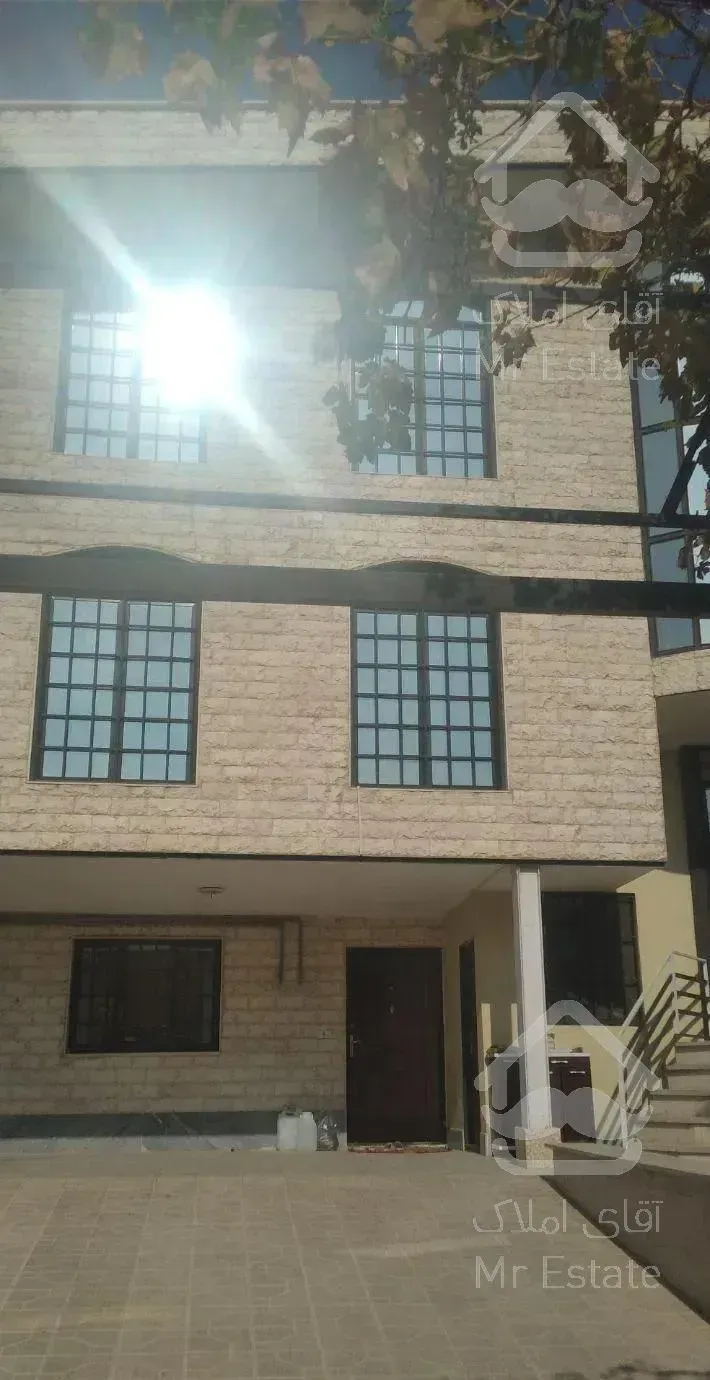 ویلایی شهرک دانشگاه شریف منطقه ۲۲درطبقه دوم۲خوابه