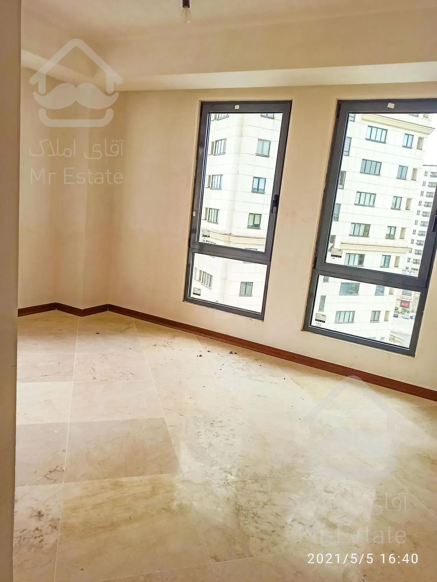 ۱۰۳.۵ متری ویو چیتگر