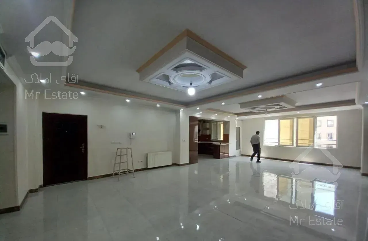 آپارتمان تک واحدی /۱۴۱متری/۳خواب/فول امکانات