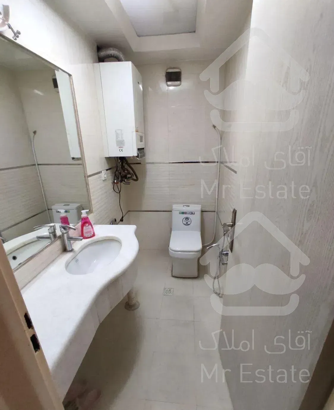 آپارتمان ۱۲۰ متری دو خوابه پاسداران