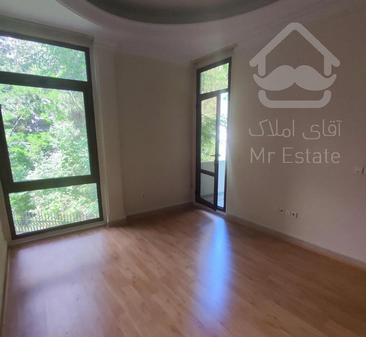 نیاوران ١٥٥متر top location