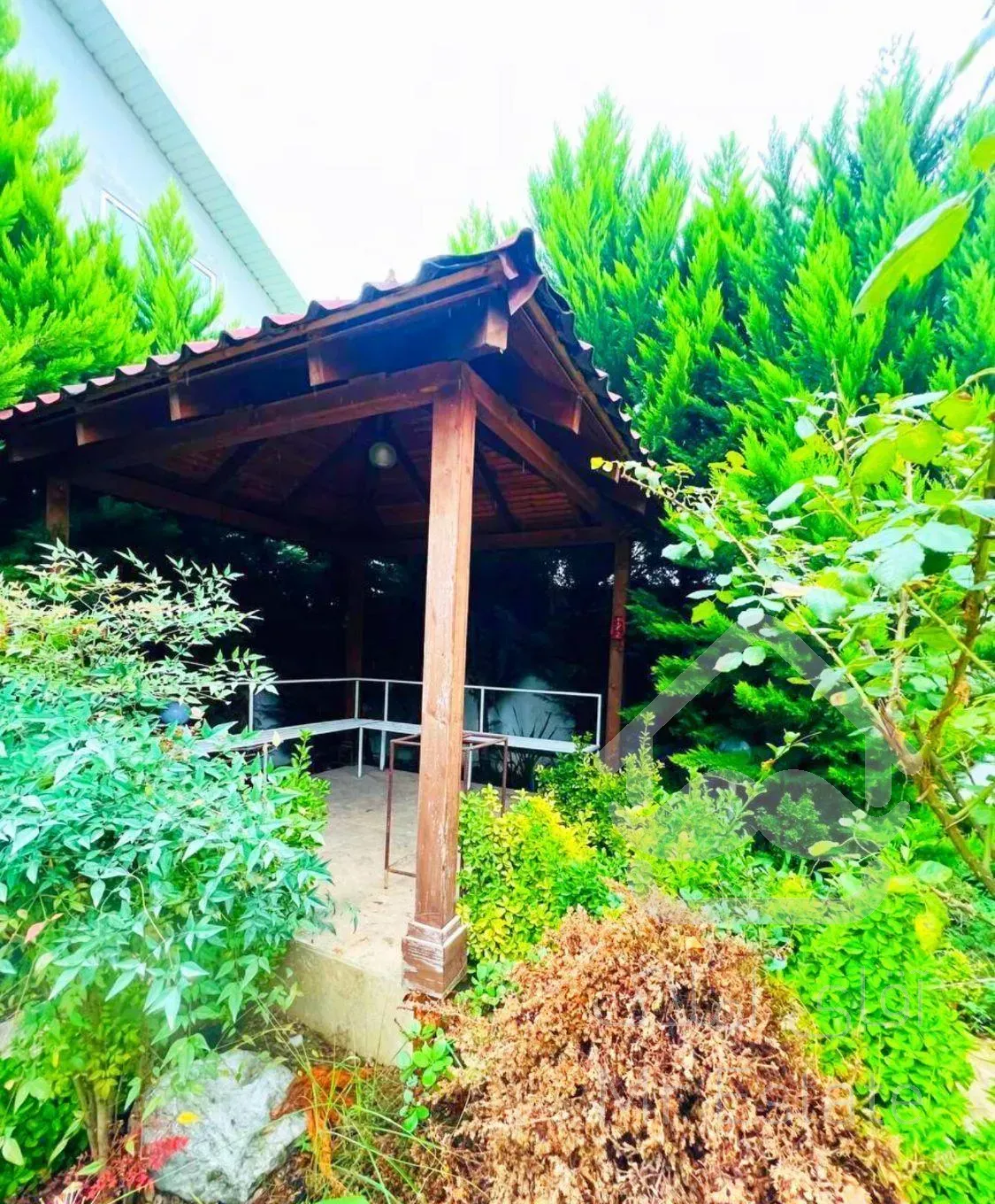 خونه باغی ۳۰۰ متری/۳ خواب+سند+مبله/مازندران