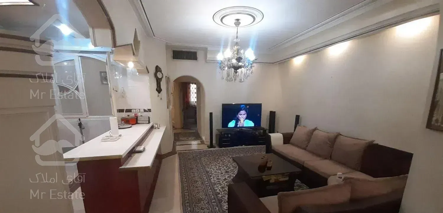 فروش آپارتمان دو خواب  ۱۱۱ متری گلزار ازگل