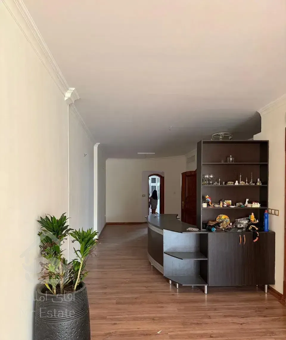 آپارتمان ۱۲۰ متری/ یاسمن