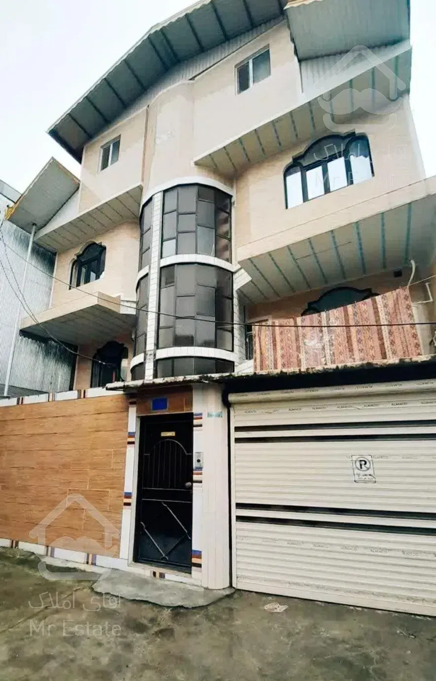 ویلای 4 طبقه ی تک واحدی